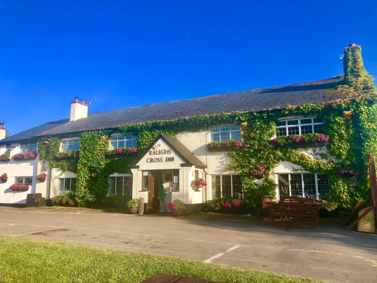 Raleghs Cross Inn Clatworthy Екстер'єр фото